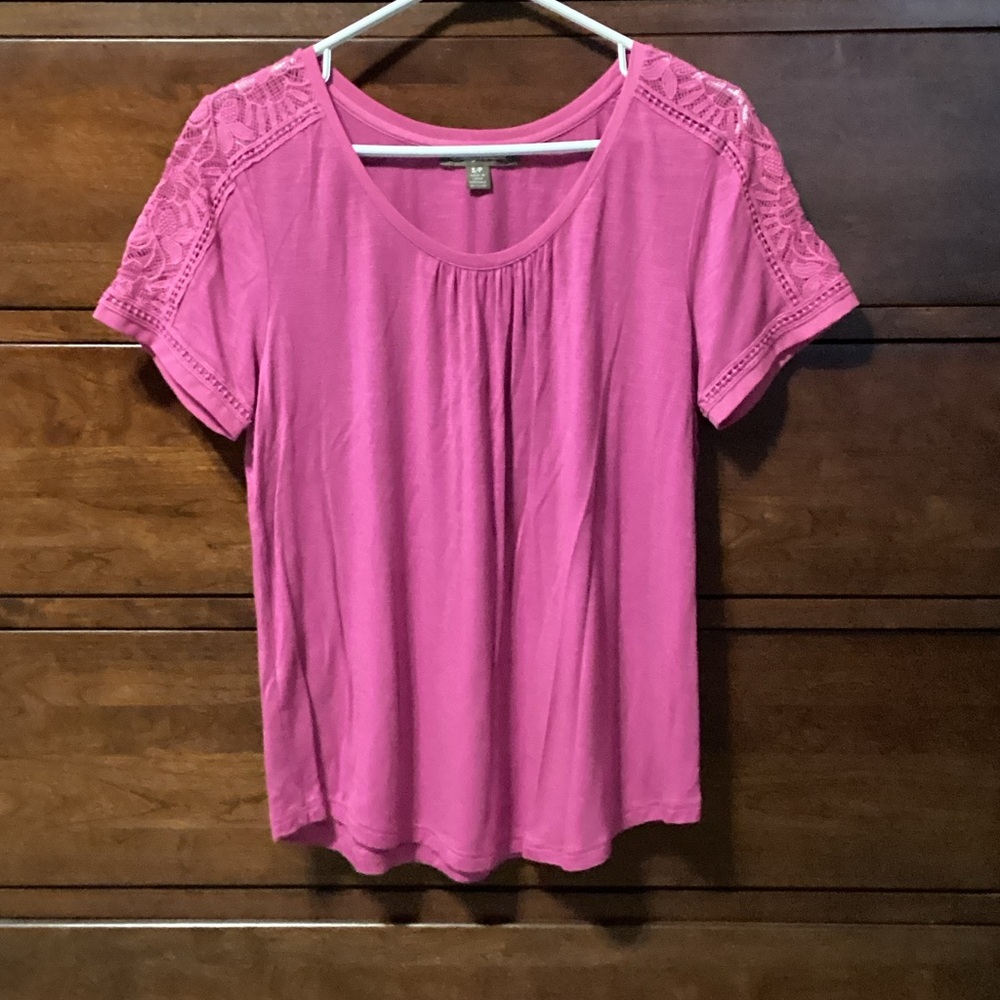 Tommy Bahama Pink Short Sleeve Crochet Yoke Tee